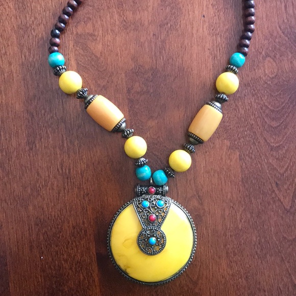 Handmade statement necklace - Picture 2 of 8